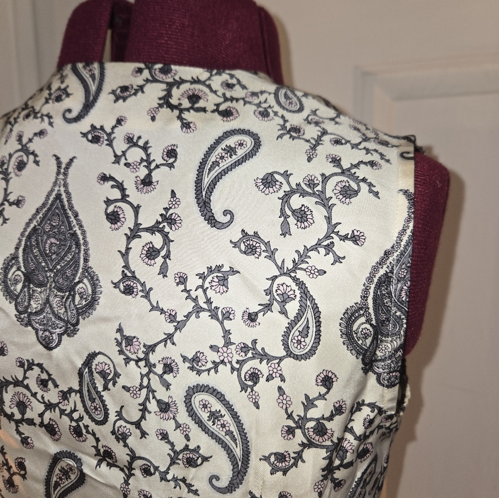 Banana Republic White Silk Paisley Wrap XS Sleeveless Blouse - Picture 5 of 9